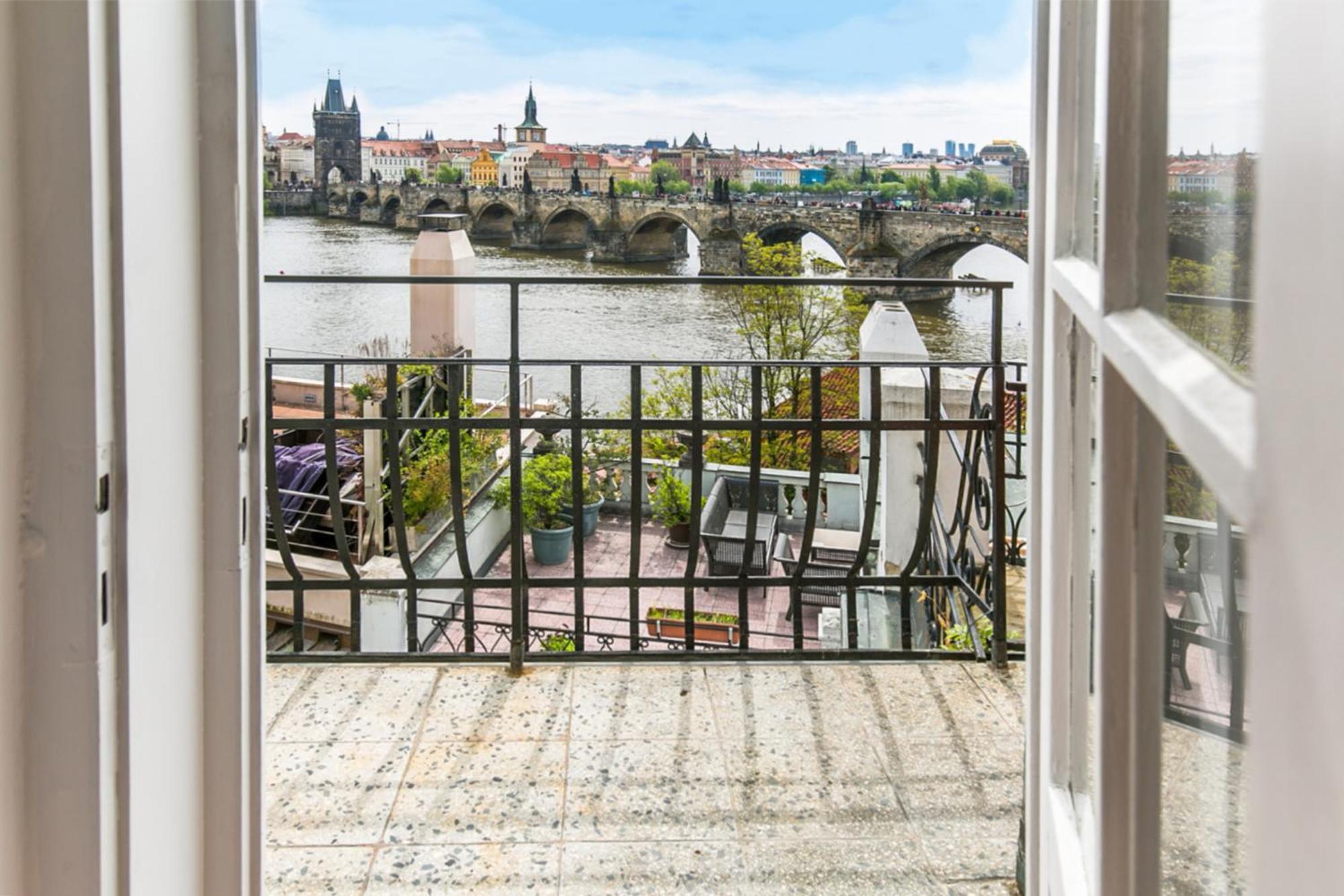 Residence Charles Bridge Prague Exterior photo